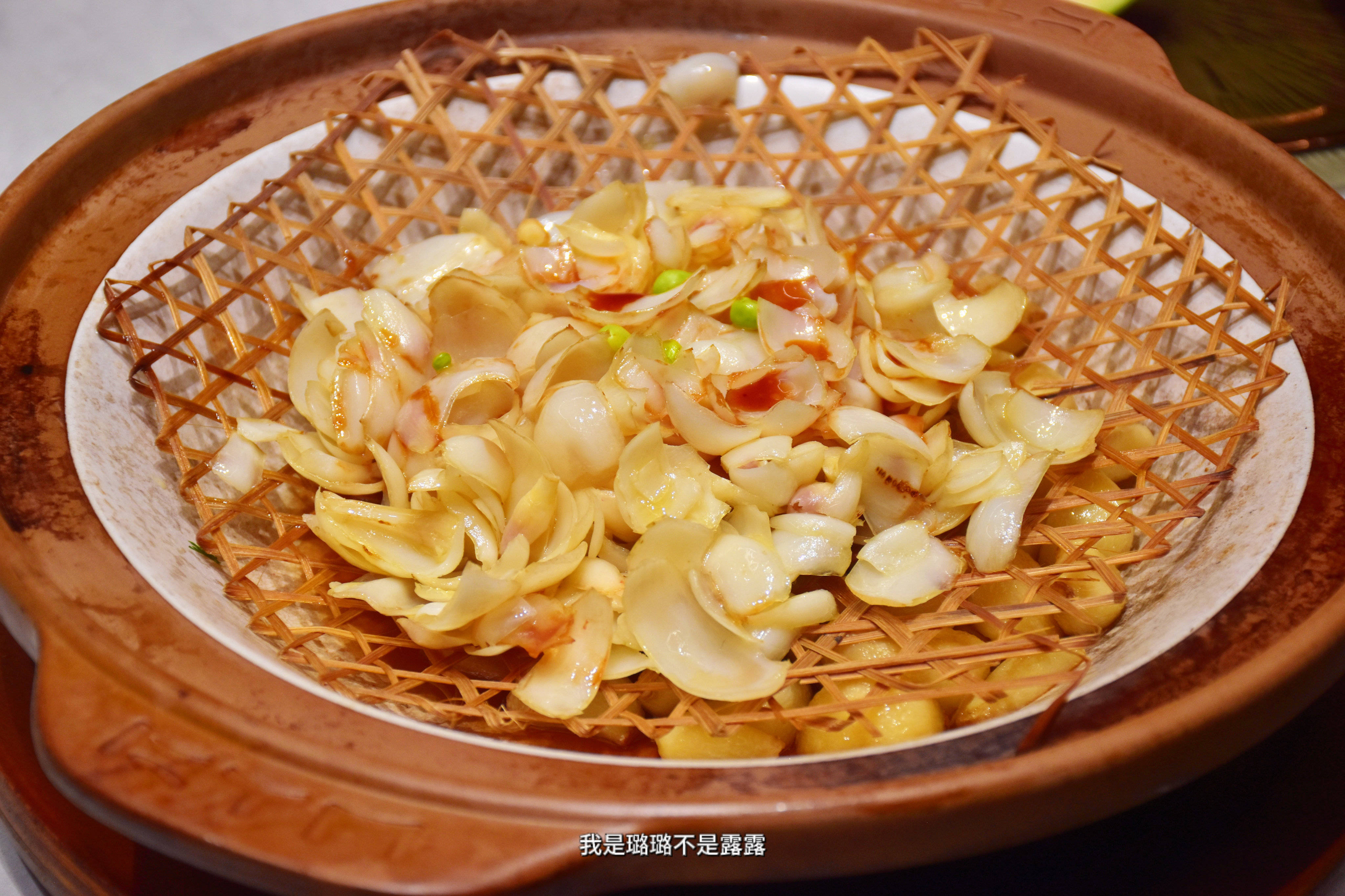 美食:味蕾狂欢！邻院里海鲜融合菜美食，一场不容错过的美食之旅！